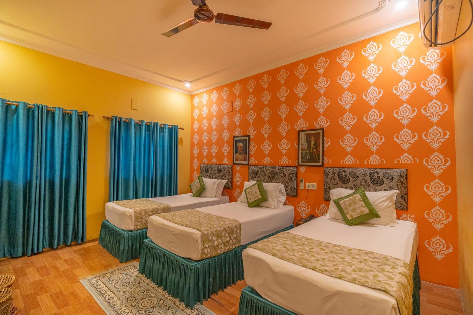 Tara Guest House Varanasi Exteriör bild