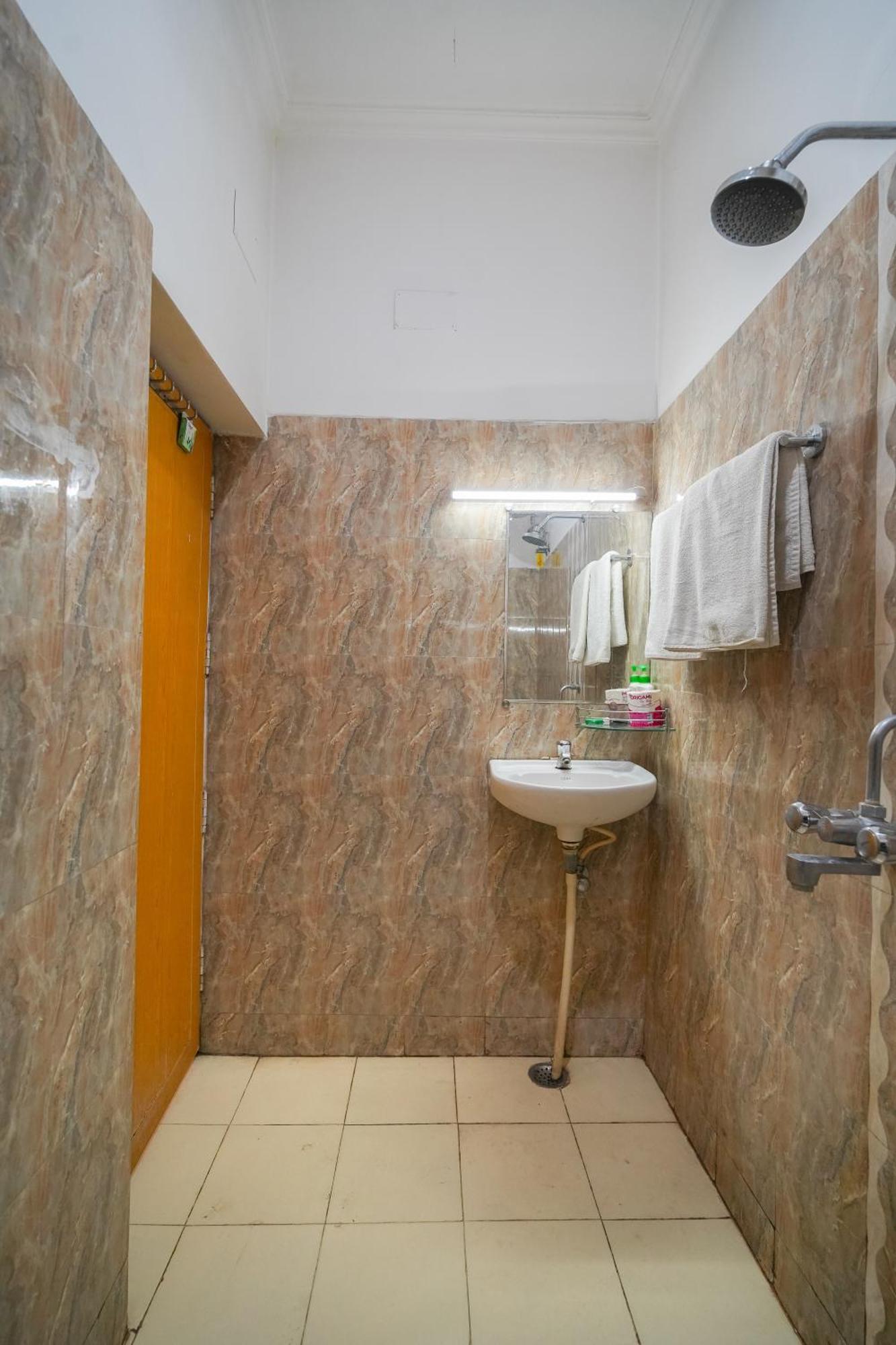 Tara Guest House Varanasi Exteriör bild