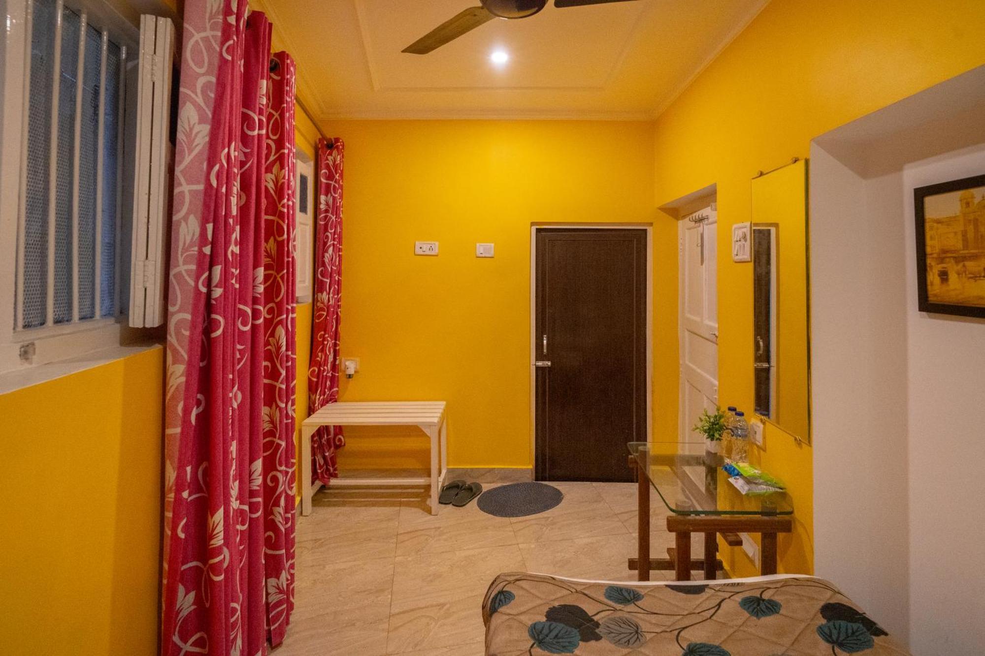 Tara Guest House Varanasi Exteriör bild
