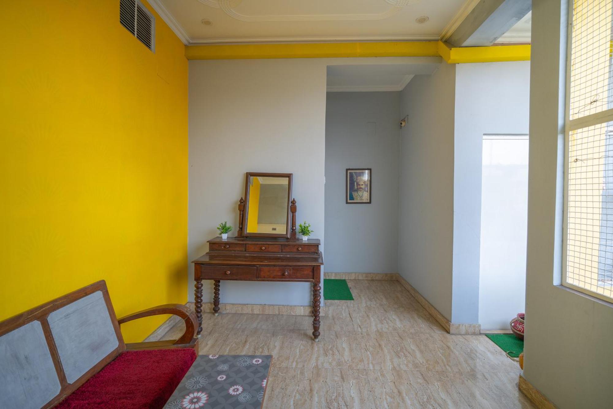 Tara Guest House Varanasi Exteriör bild