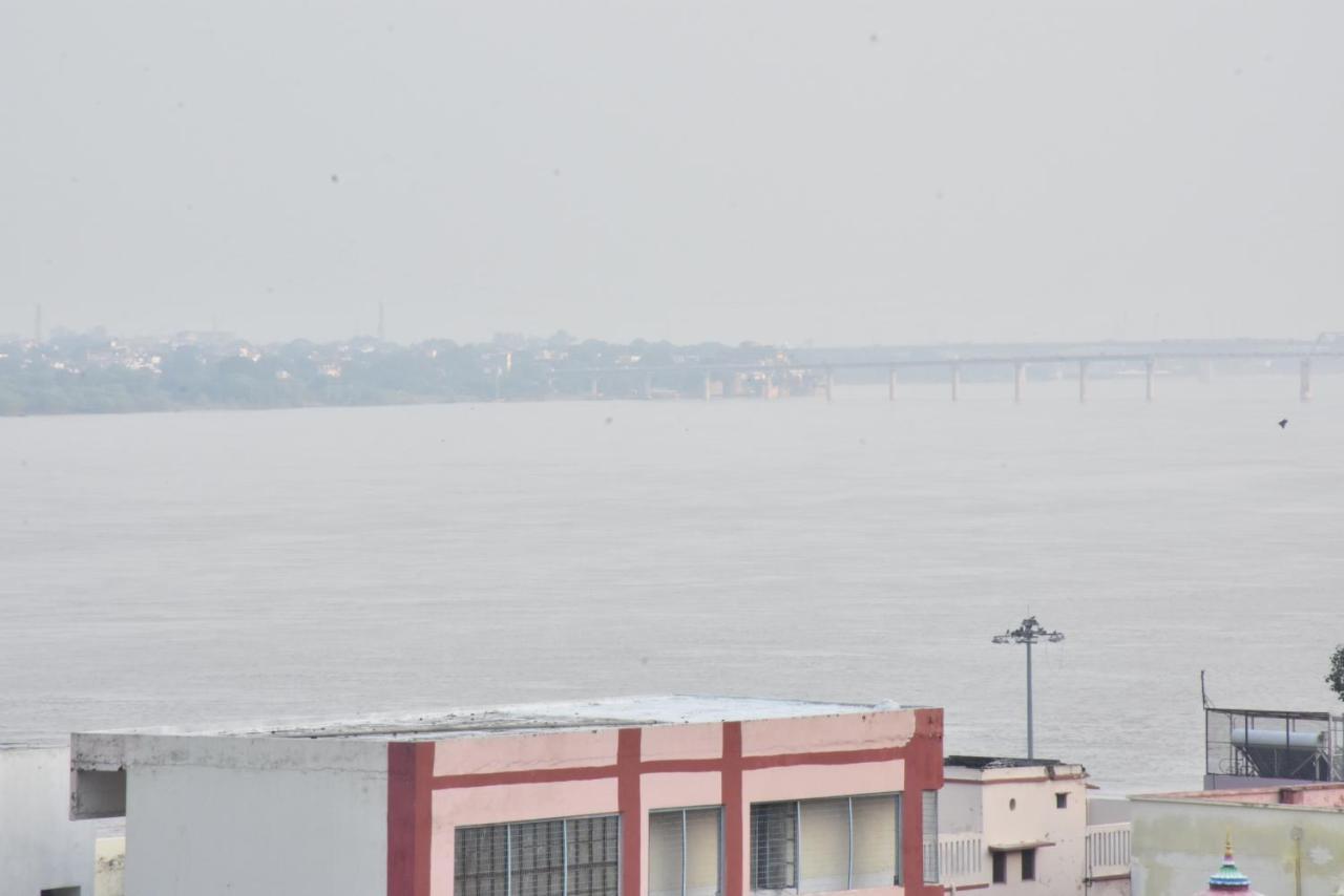 Tara Guest House Varanasi Exteriör bild
