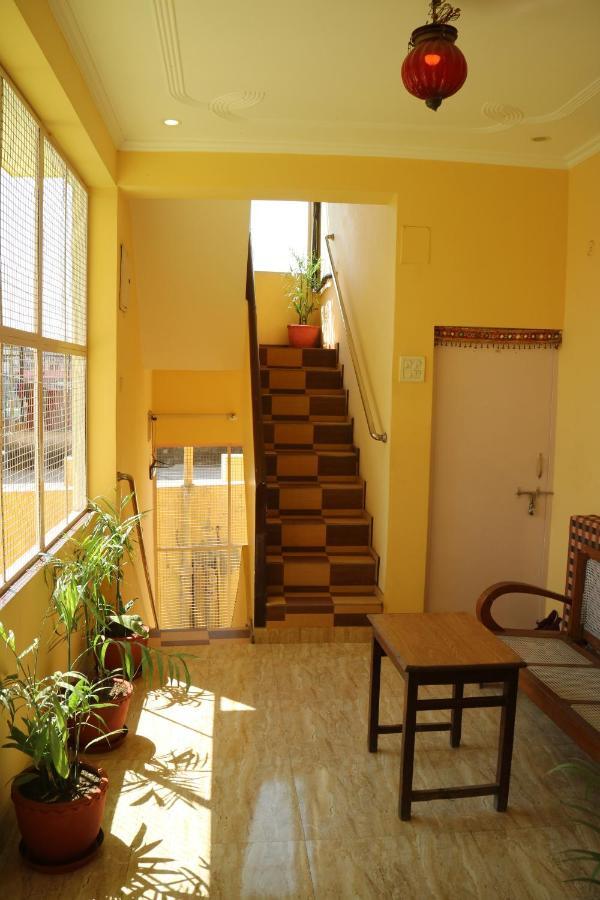 Tara Guest House Varanasi Exteriör bild
