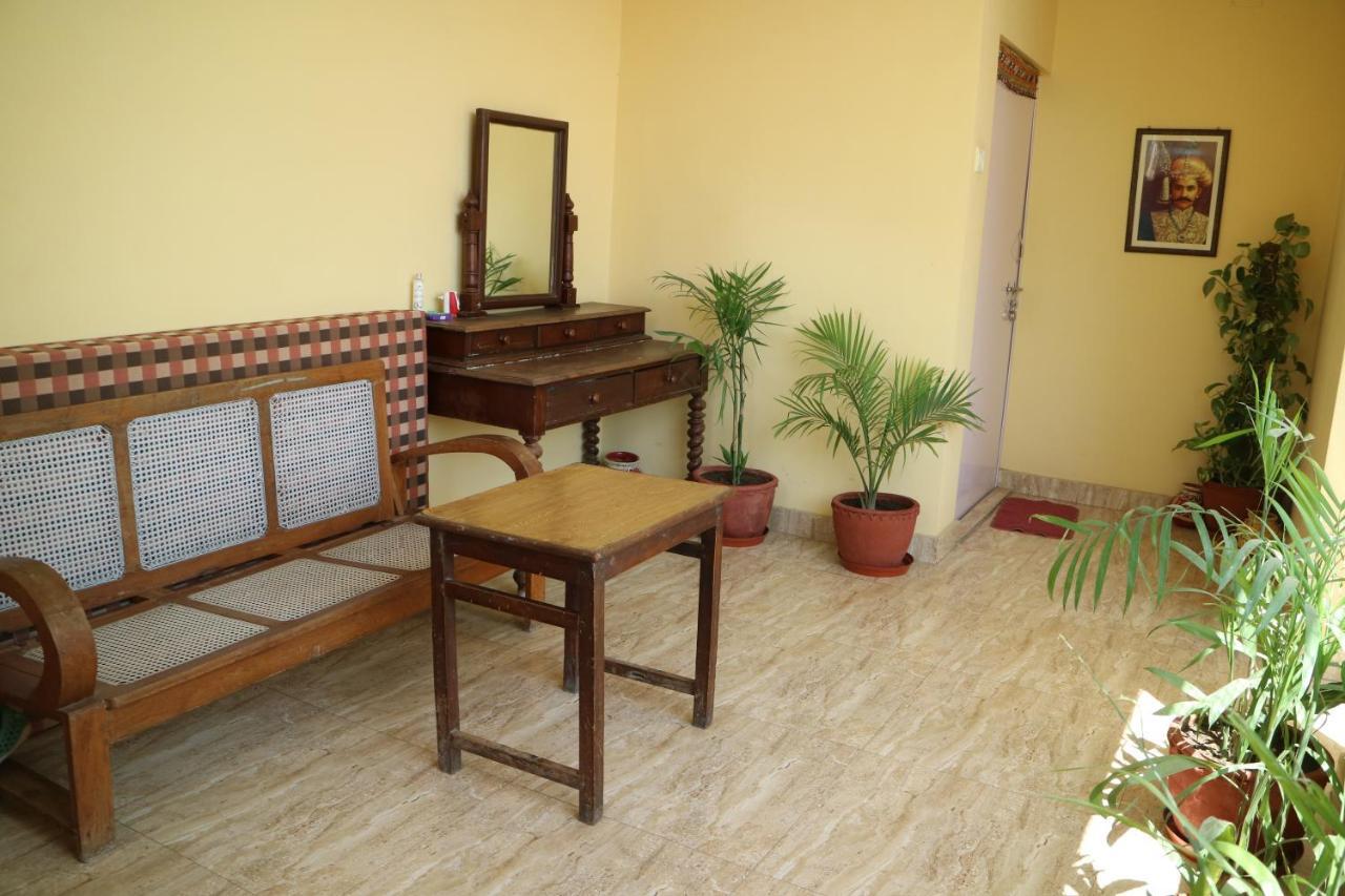 Tara Guest House Varanasi Exteriör bild