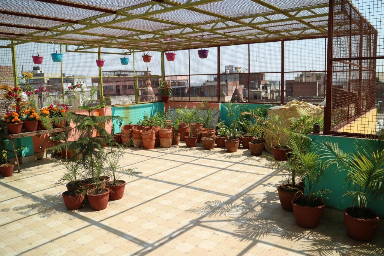 Tara Guest House Varanasi Exteriör bild